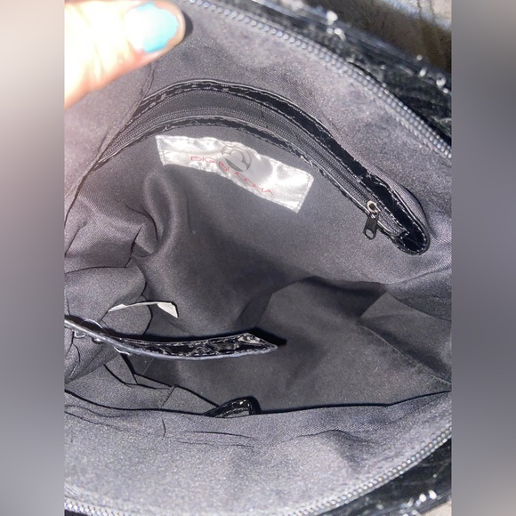 Big Buddha Black Patent Embossed Large Shoulder Bag EUC - Picture 5 of 10